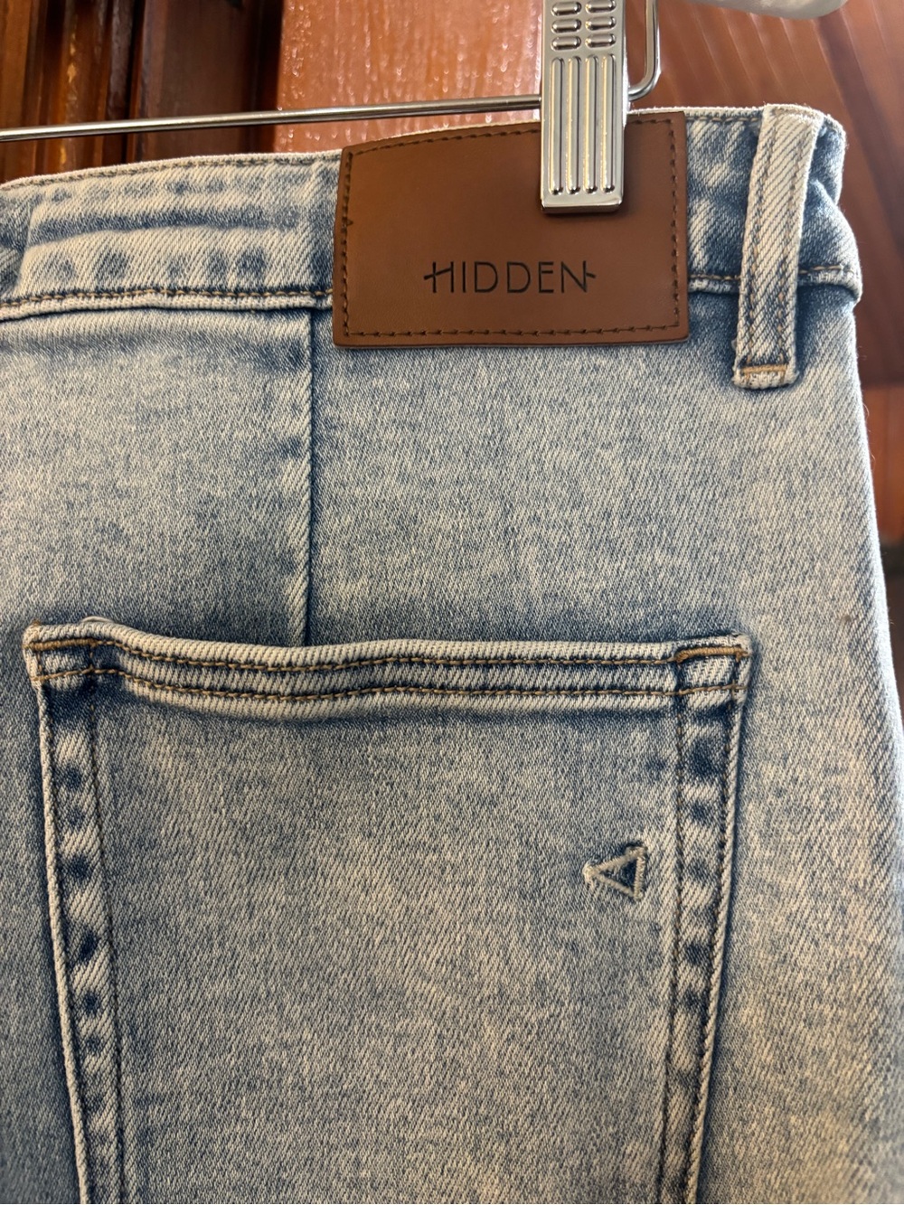 HIDDEN Soft Wide Leg Jeans